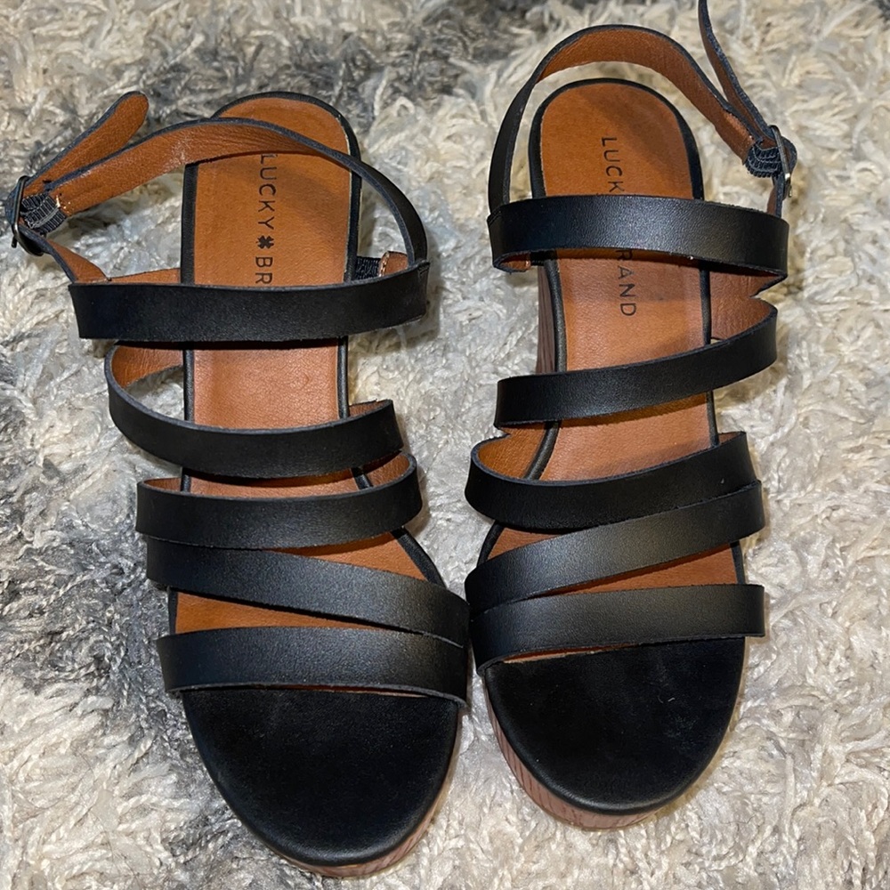 Lucky Brand - Strappy wedge sandal